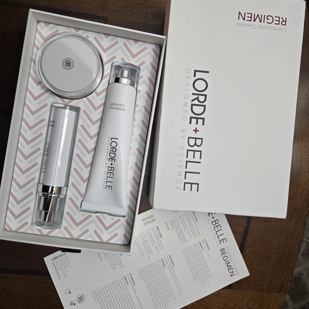 Lorde + Belle White and Silver Skincare Cleanser & Exfoliant